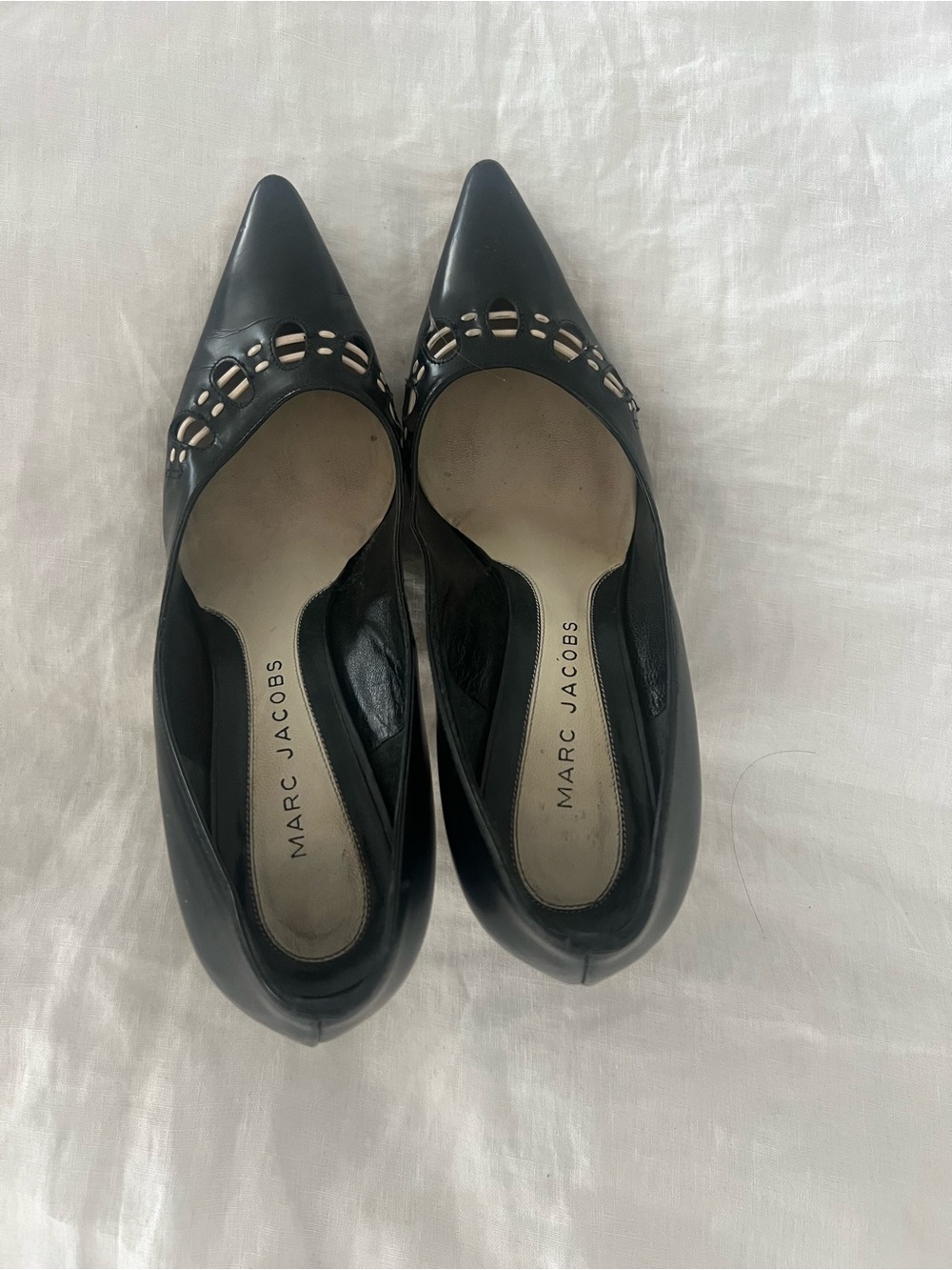 Marc Jacobs Black Pointed Toe Cutout Leather Heels